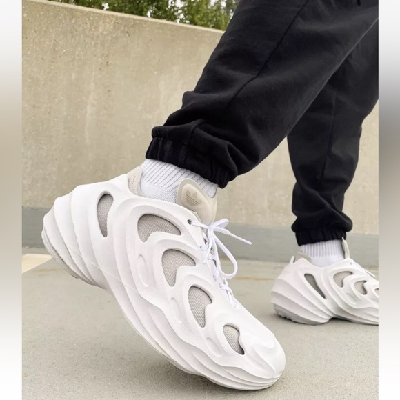 COPY - NEW adidas adiFOM Q Sneakers GY4455 Off White/Aluminum/Wonder White - Picture 1 of 6